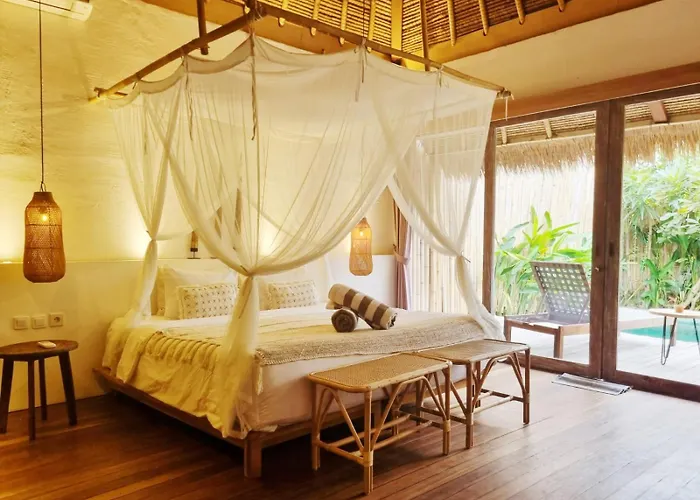 Bobos Villa *